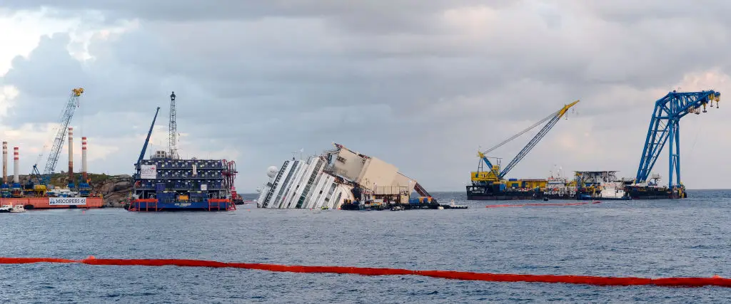 The salvage operation was launched on the enormous ship (ANDREAS SOLARO/AFP via Getty Images)
