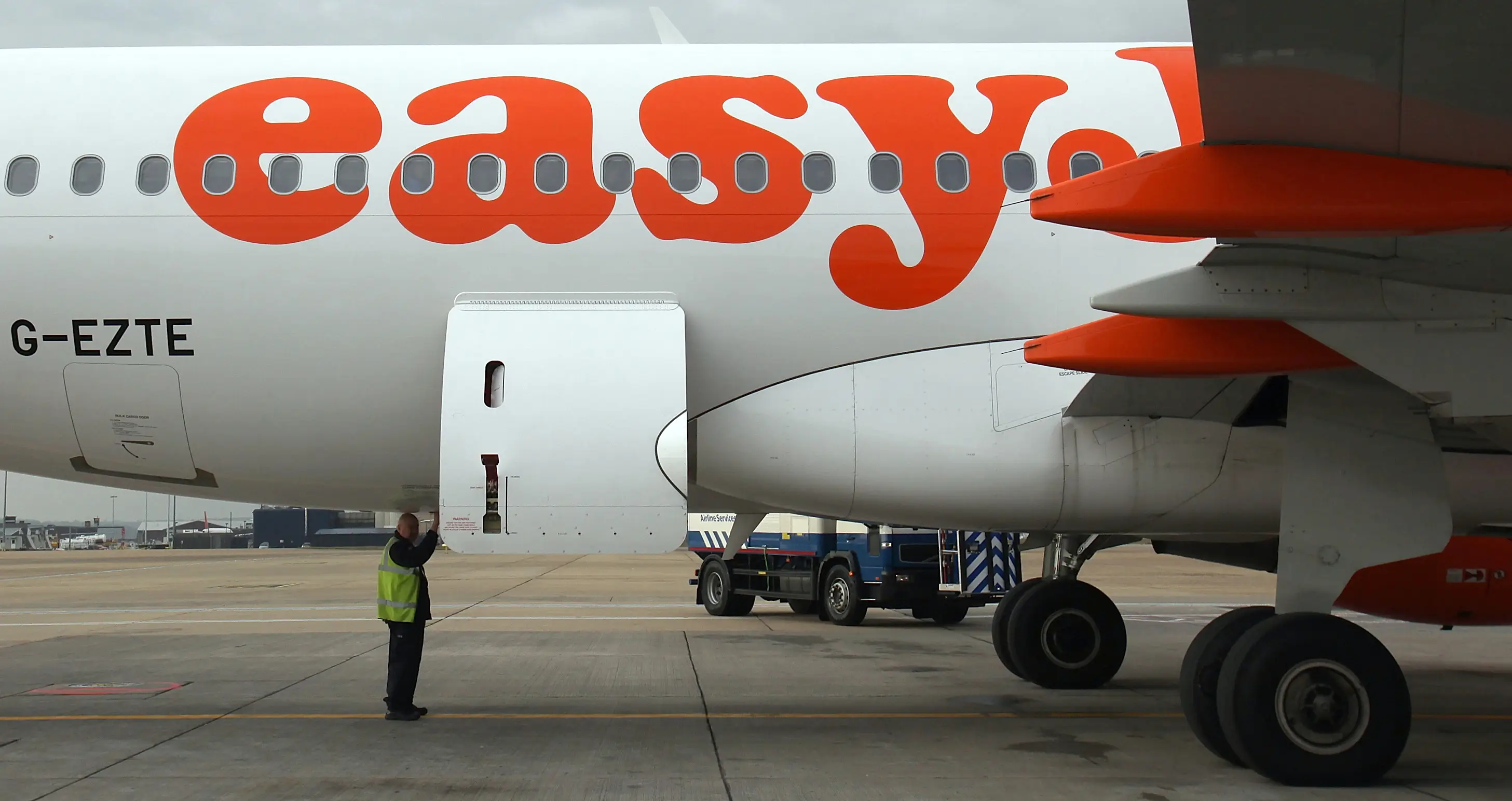 The airliner introduced a trial of a new sizing cages on 'a small number of flights at Gatwick' (Simon Dawson/Bloomberg via Getty Images