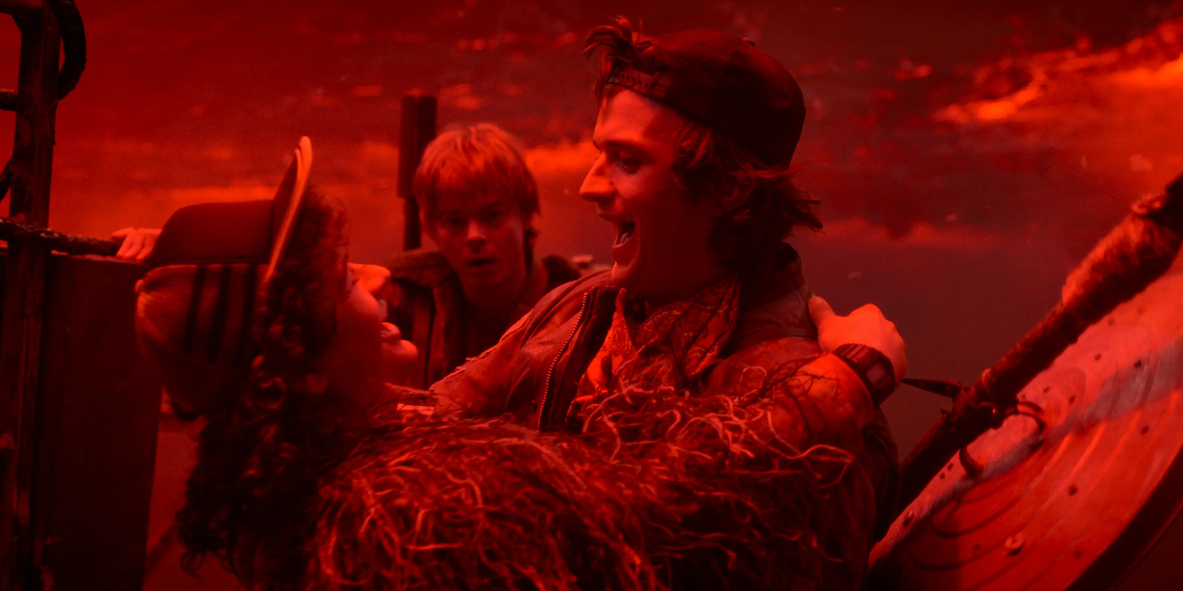 The show fakes out a Steve death in the finale, another character originally intended to die in season one (Netflix)