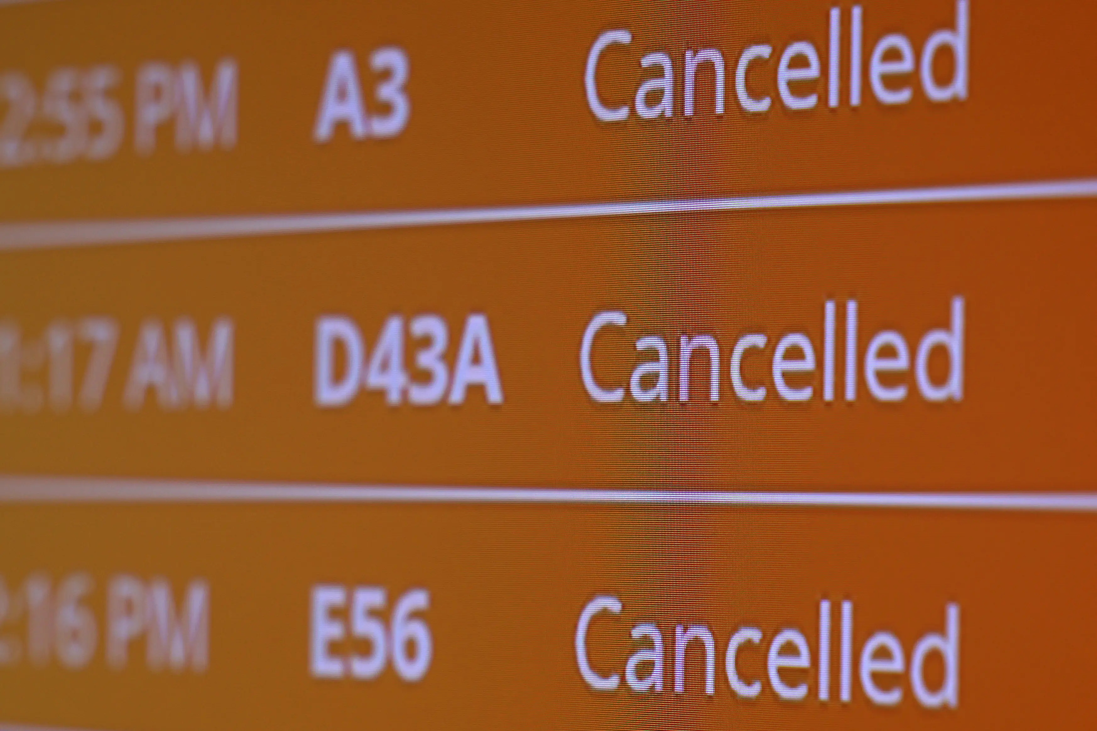 Cancelled flights are a nightmare (Alex Wong/Getty Images)