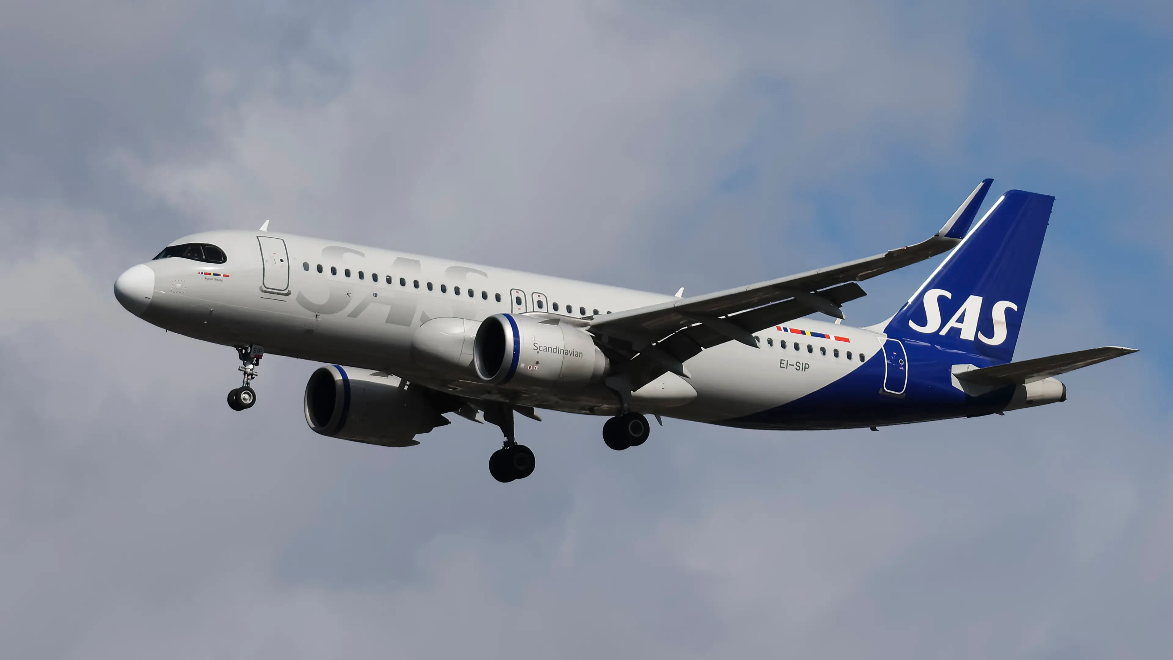 Airline is running surprise flights with unknown destination passengers only find out when they land