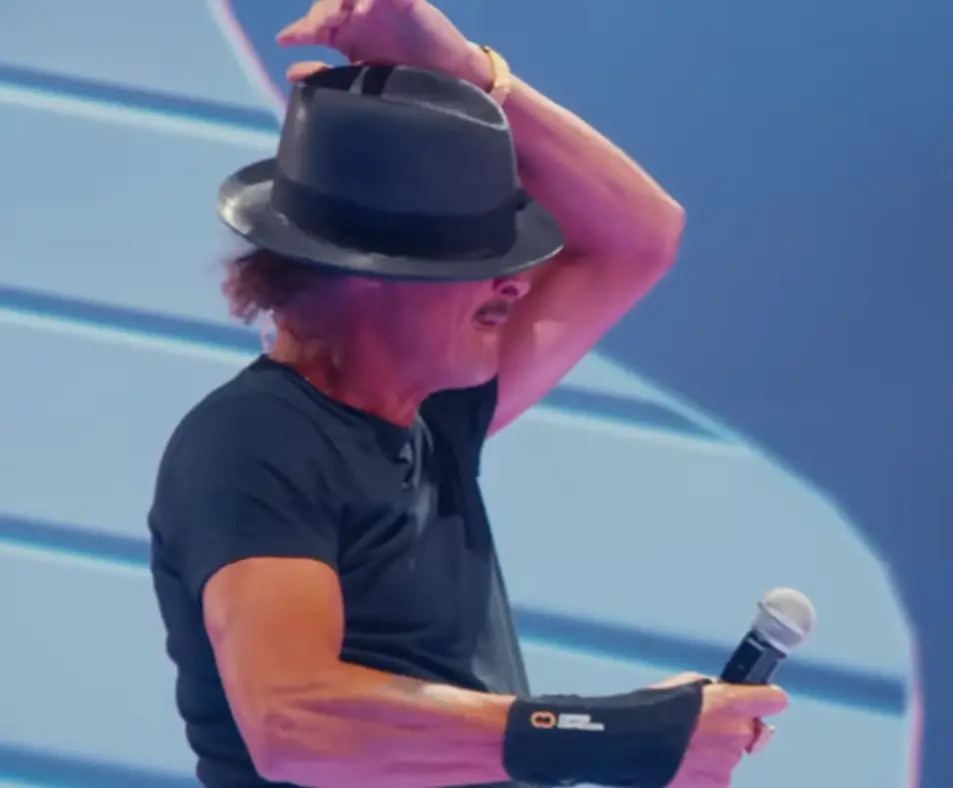 Kid Rock headlined the alternative halftime show (Turning Point USA)