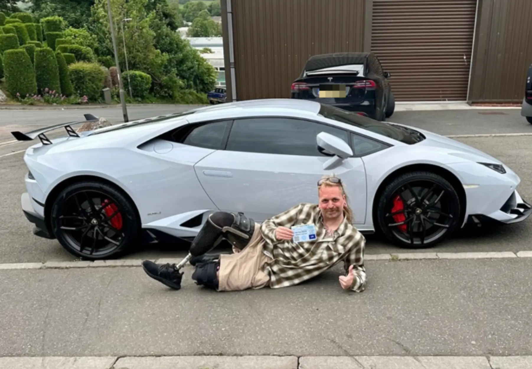 The owner of the flash whip shared an epic response to the Facebook post (Facebook/Spotted Torquay)