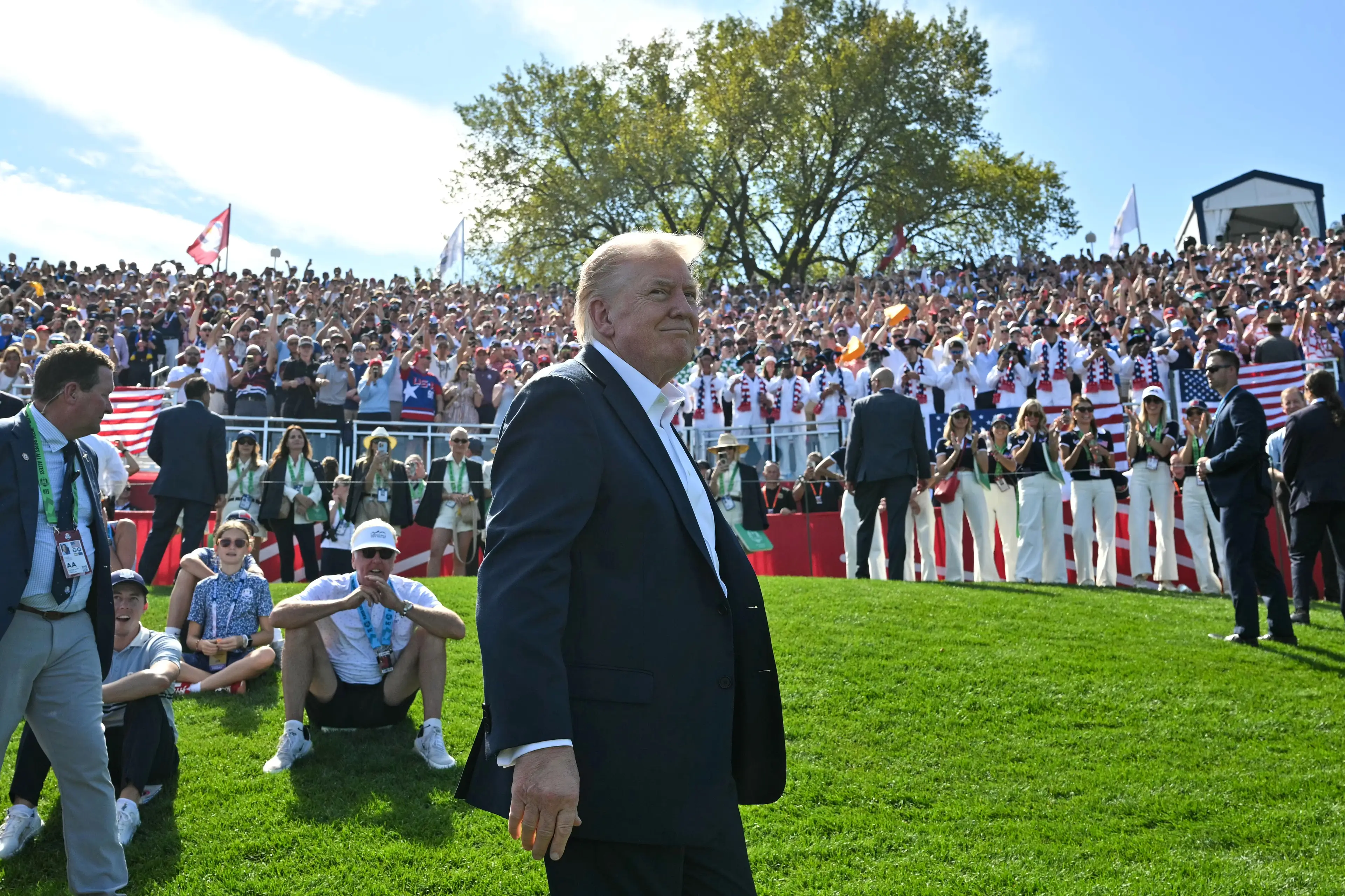 Trump's Ryder Cup visit couldn't inspire Team USA to victory (Mandel Ngan-Pool/Getty Images)