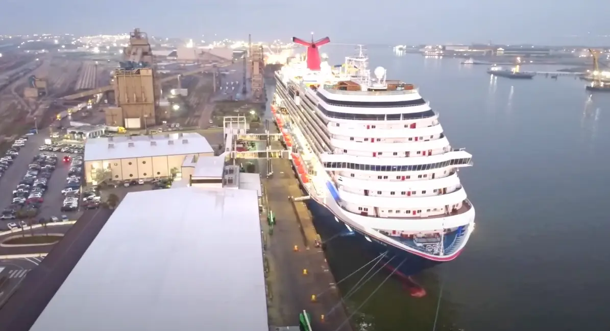 Lynelle has shared what it's really like living on a cruise (YouTube/Poverty to Paradise)