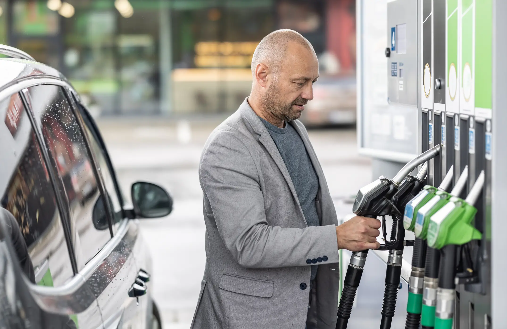 You're not in control of the flow of petrol, unfortunately. (Getty Stock Photo)