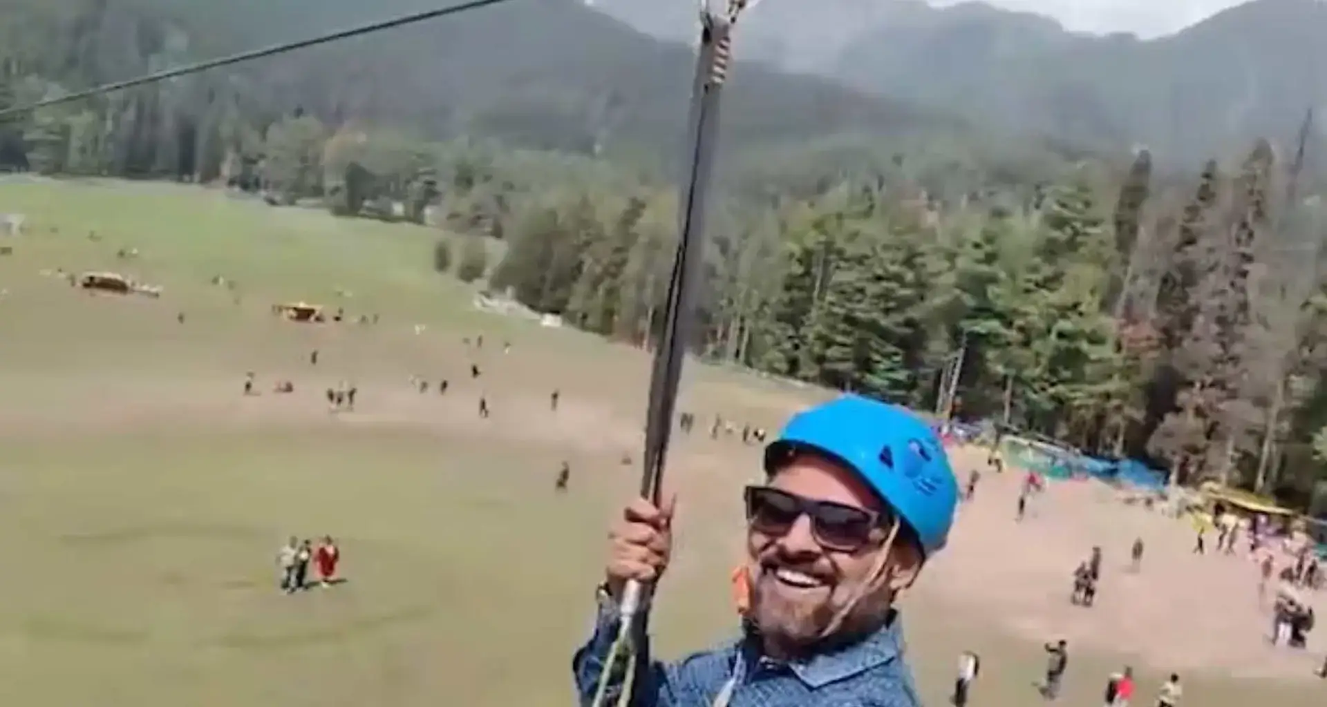 He unknowingly recorded a terrorist attack in Pahalgam, India which left 26 dead (X/@kathiyawadiii)