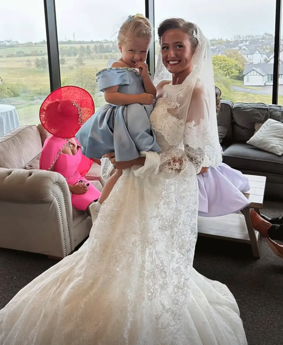 Molly-Mae shared a snap of the 'beautiful bridey' with bridesmaid Bambi. (mollymae/Instagram)