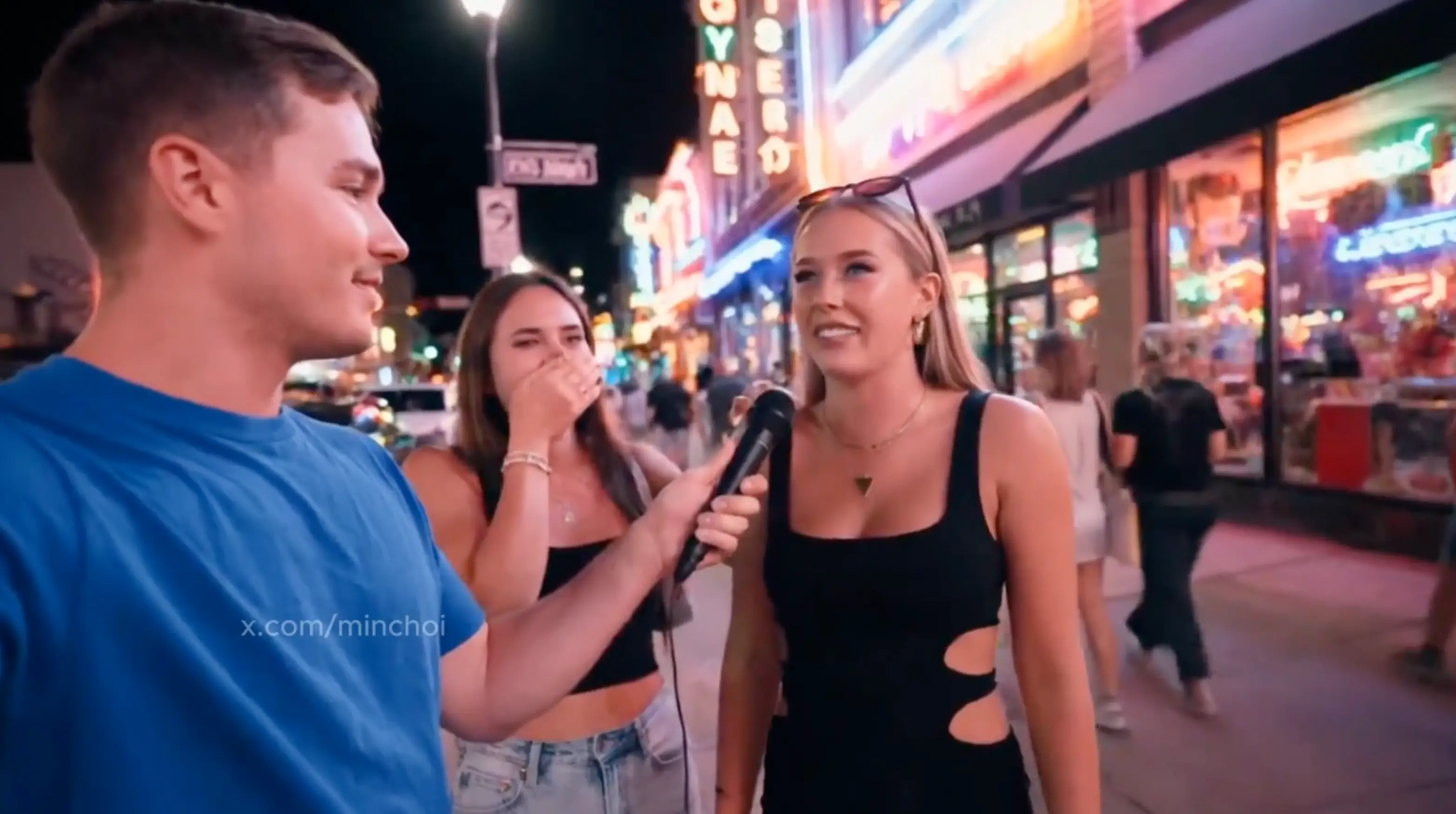 Certain angles looked more artificially created than others (X/@Zoya)