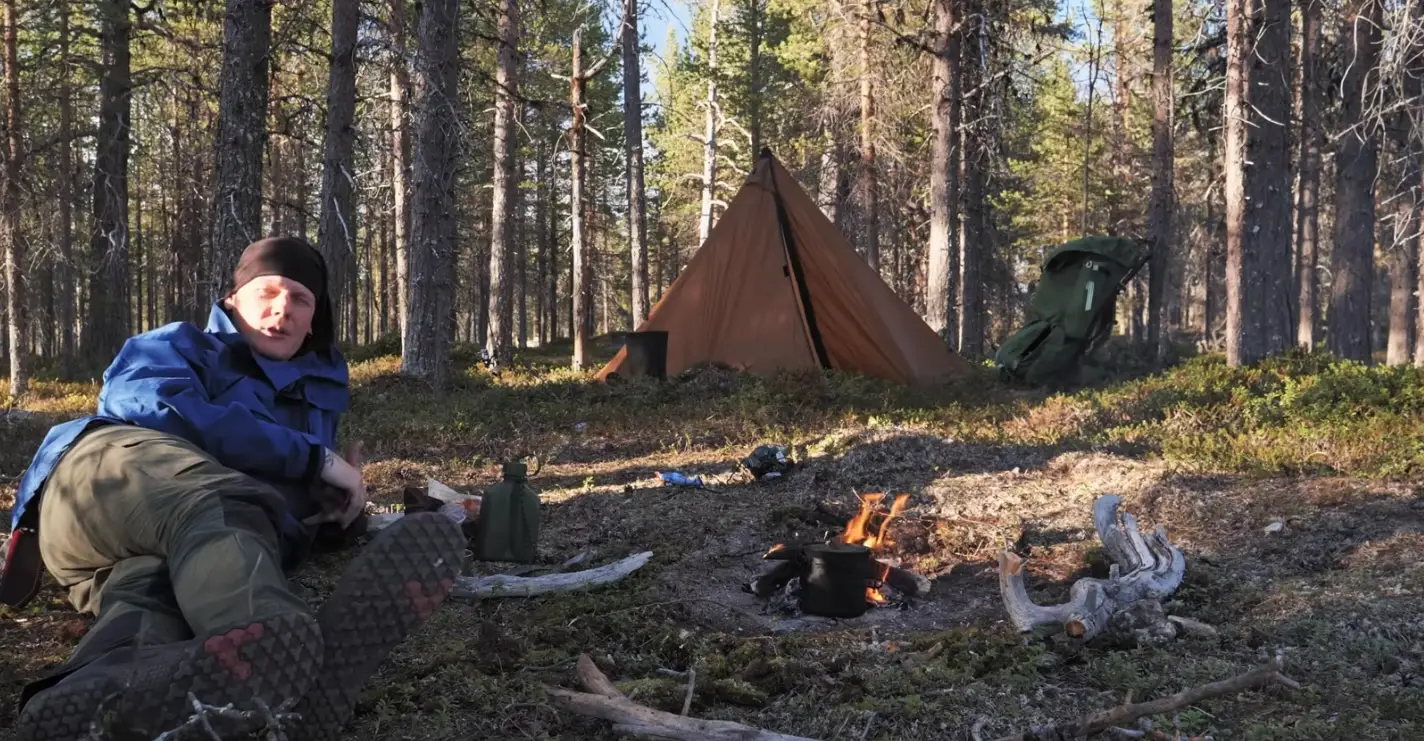 Leiniö found solace in the great outdoors and began heading on solo hikes in 2010 (YouTube/AliLeiniö)