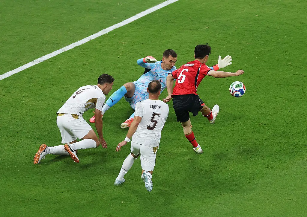 The same happened during the later match between South Korea and Czechia (Lars Baron/Getty Images)