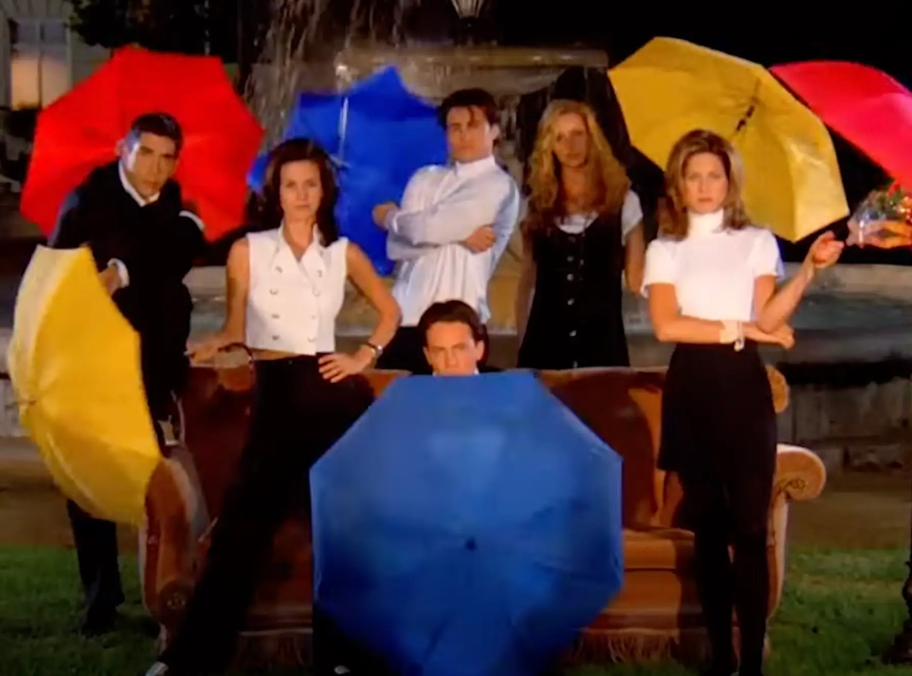 How many claps are there in the Friends theme?