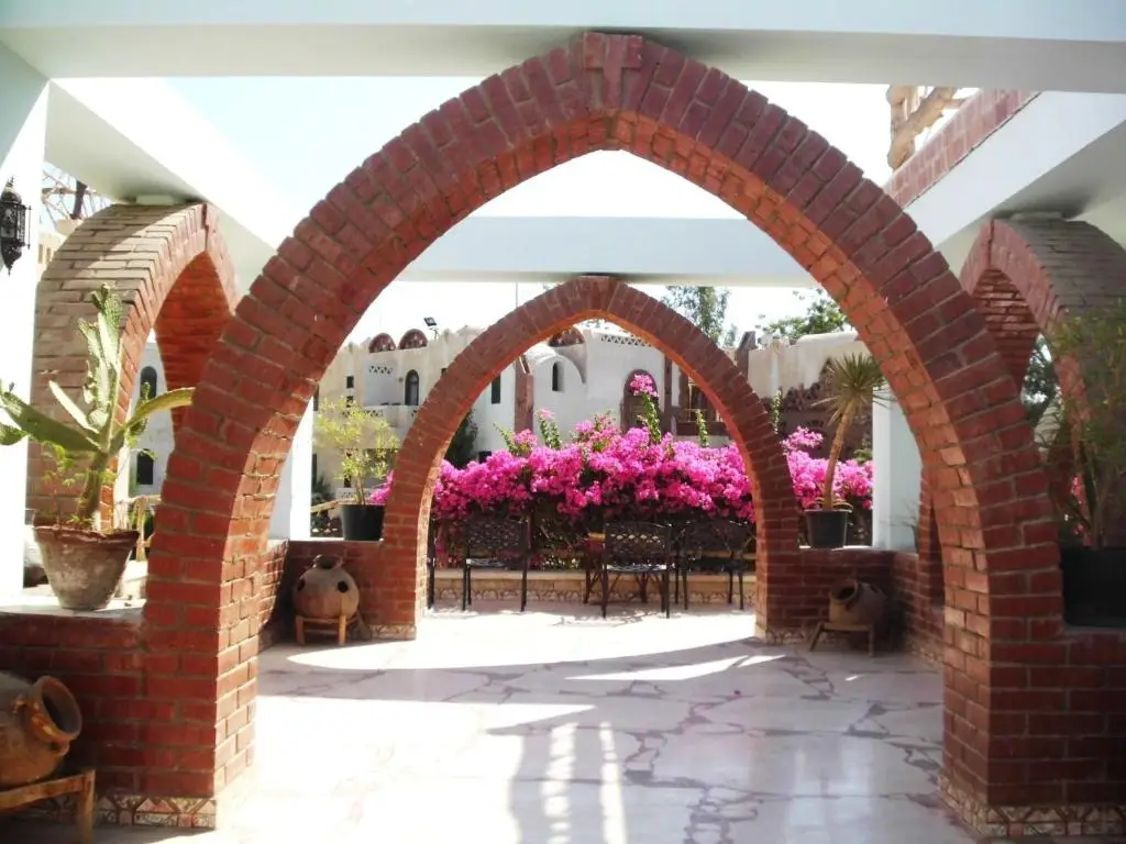 The hotel is just minutes from the city and neighbouring airport.