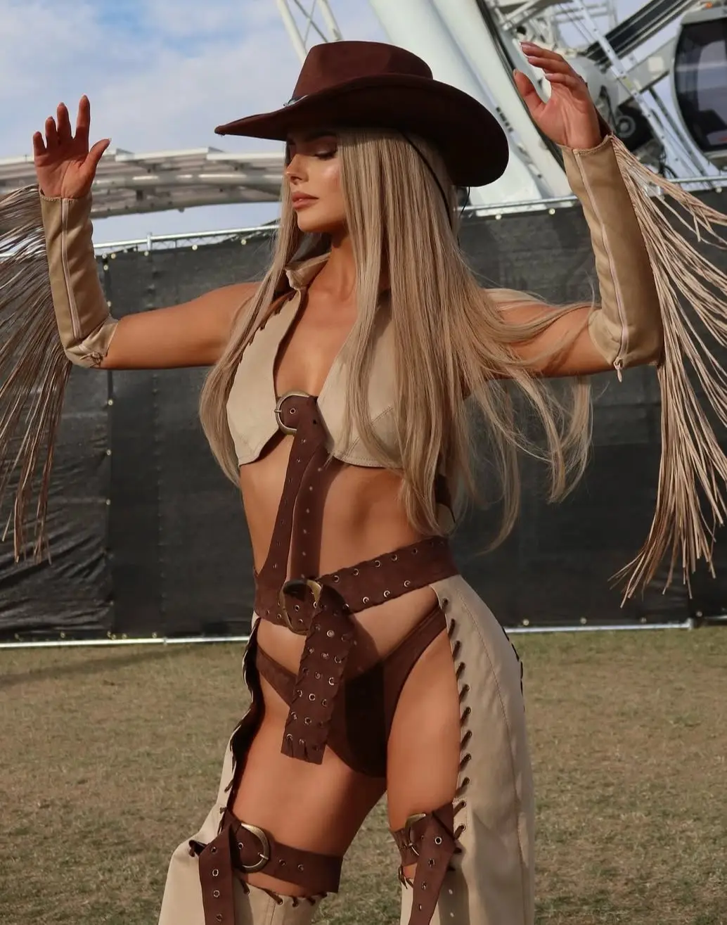 Maura Higgins at Coachella 2025 (Twitter/X)