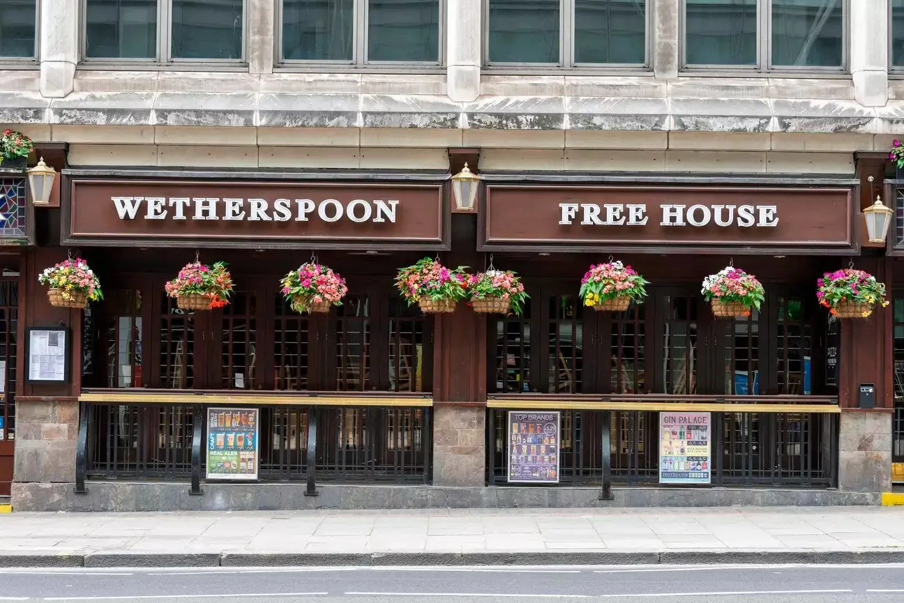 The pub chain has slammed the 'urban myth'.
