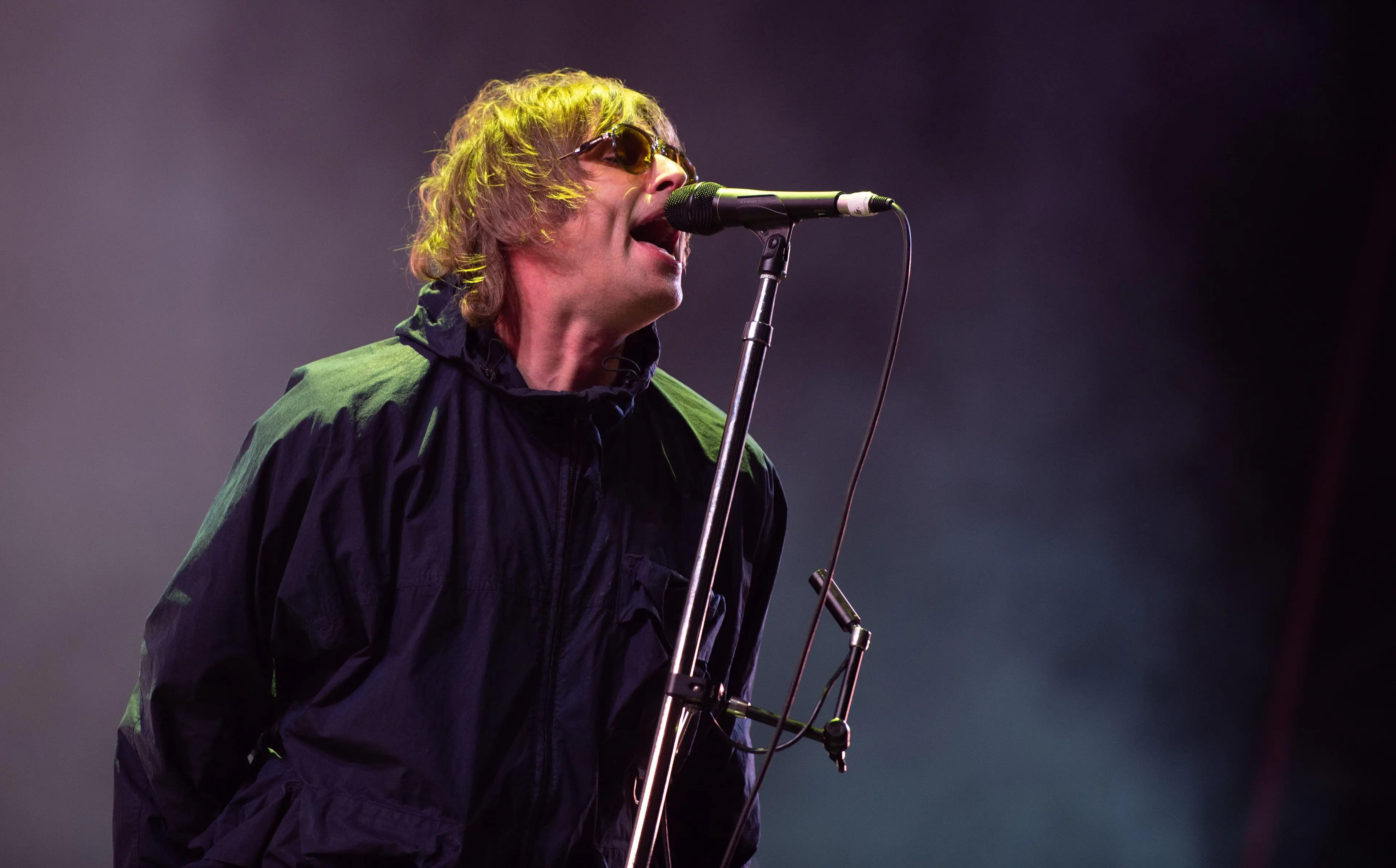 The former Oasis frontman opened up about his thyroid-related arthritis.