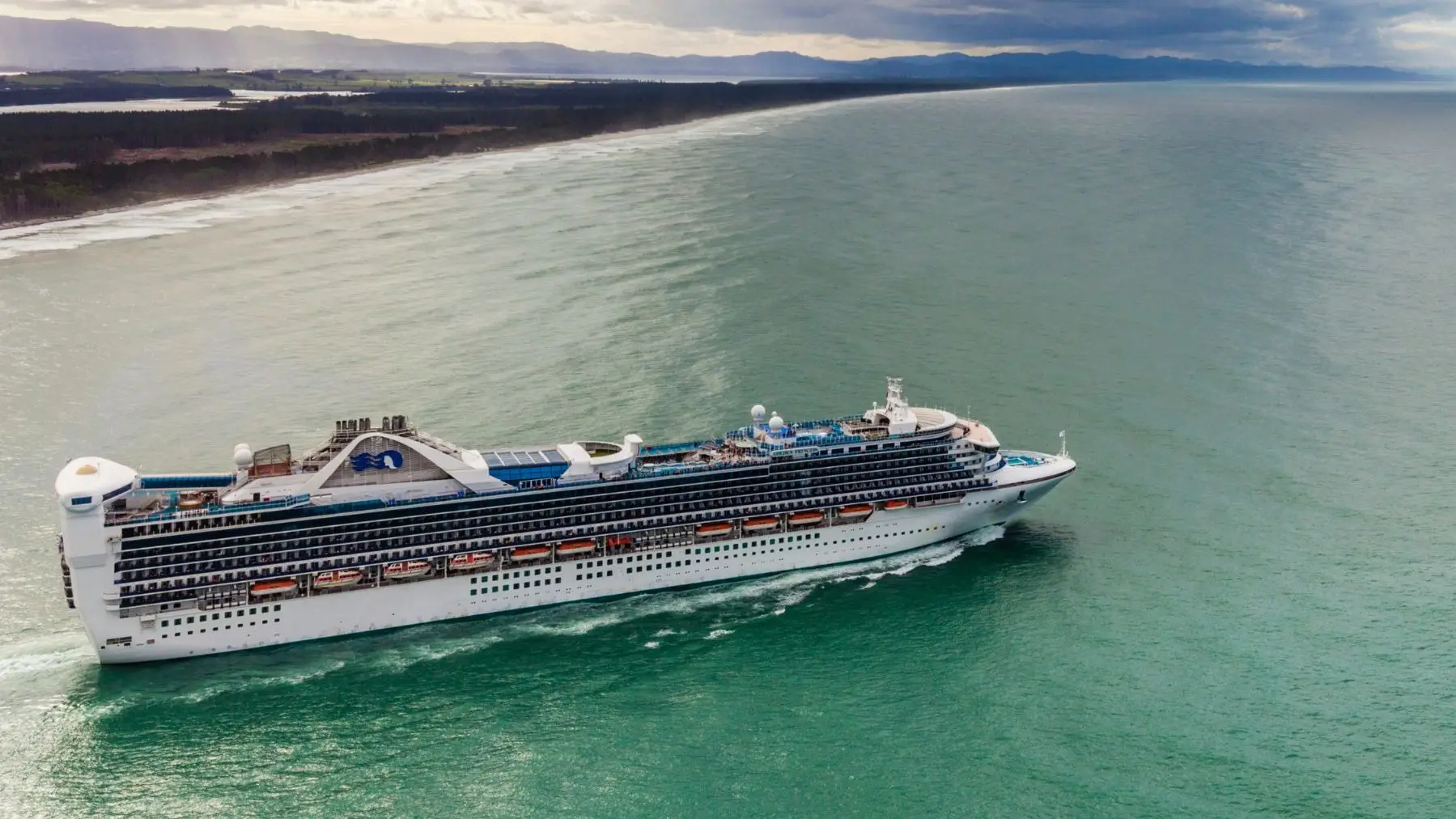 I’ve been going on cruises for over 15 years and swear by a £12 hack to make my room feel twice the size