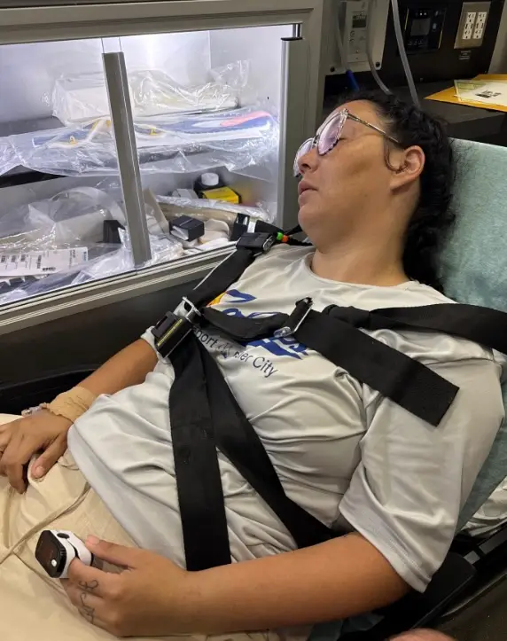 Kirsten initially tried 'to laugh through the pain' (GoFundMe)
