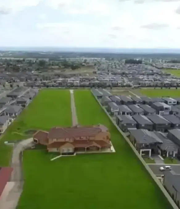 The house is located in Sydney, Australia (7News)