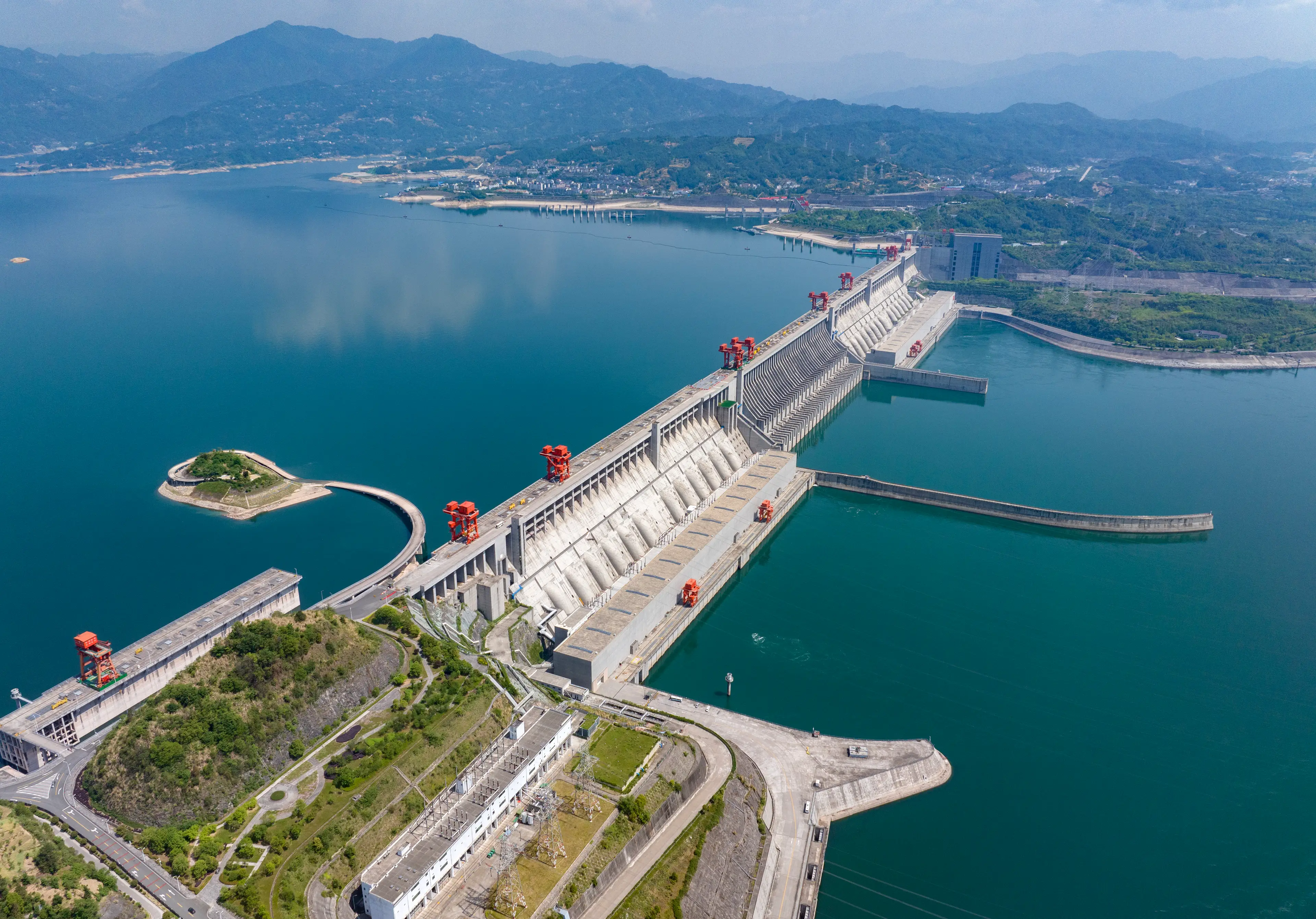 That's a big f**king dam (CFOTO/Future Publishing via Getty Images)