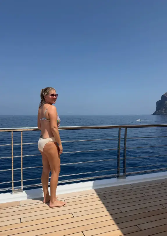 Schumer has been open about using weight-less medication (Instagram/amyschumer)