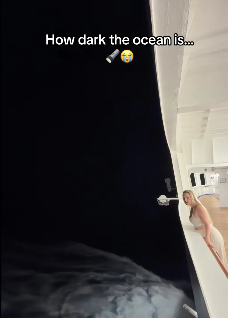 The vast ocean looks pretty terrifying at night (@victorias.way/TikTok)