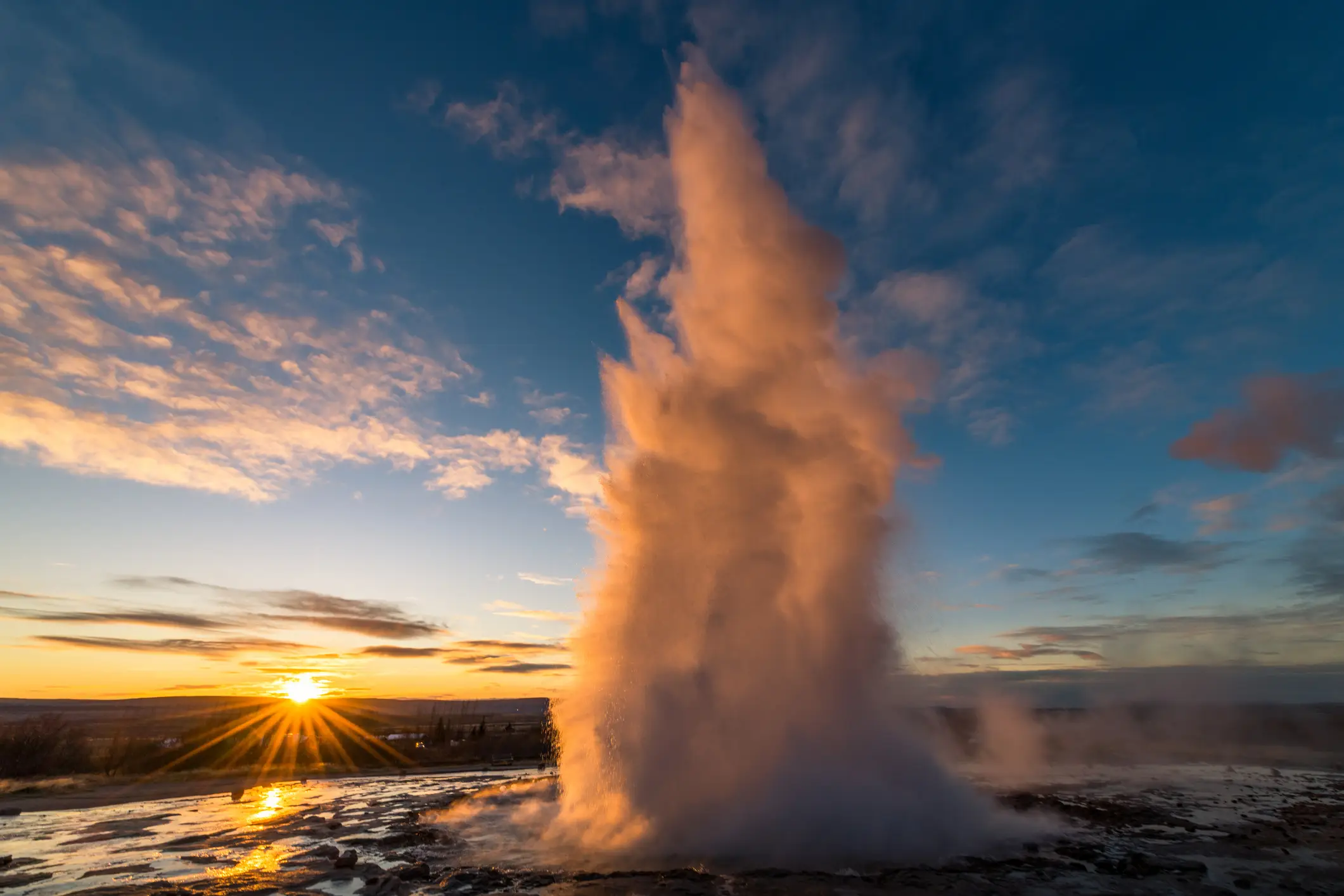 Have you ever wondered about the biological process behind female ejaculation? (Getty Stock Images)