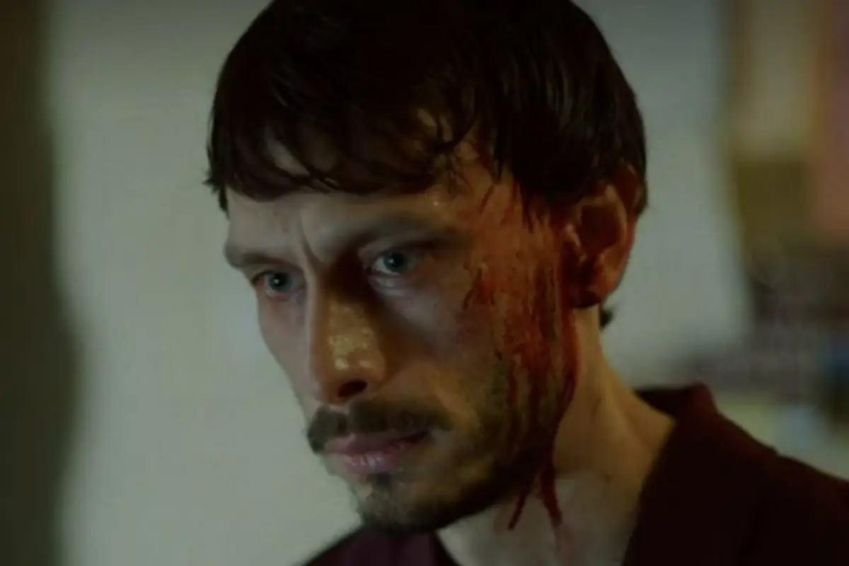 The attack in the show left Gadd's character Donny bloody. (Netflix)