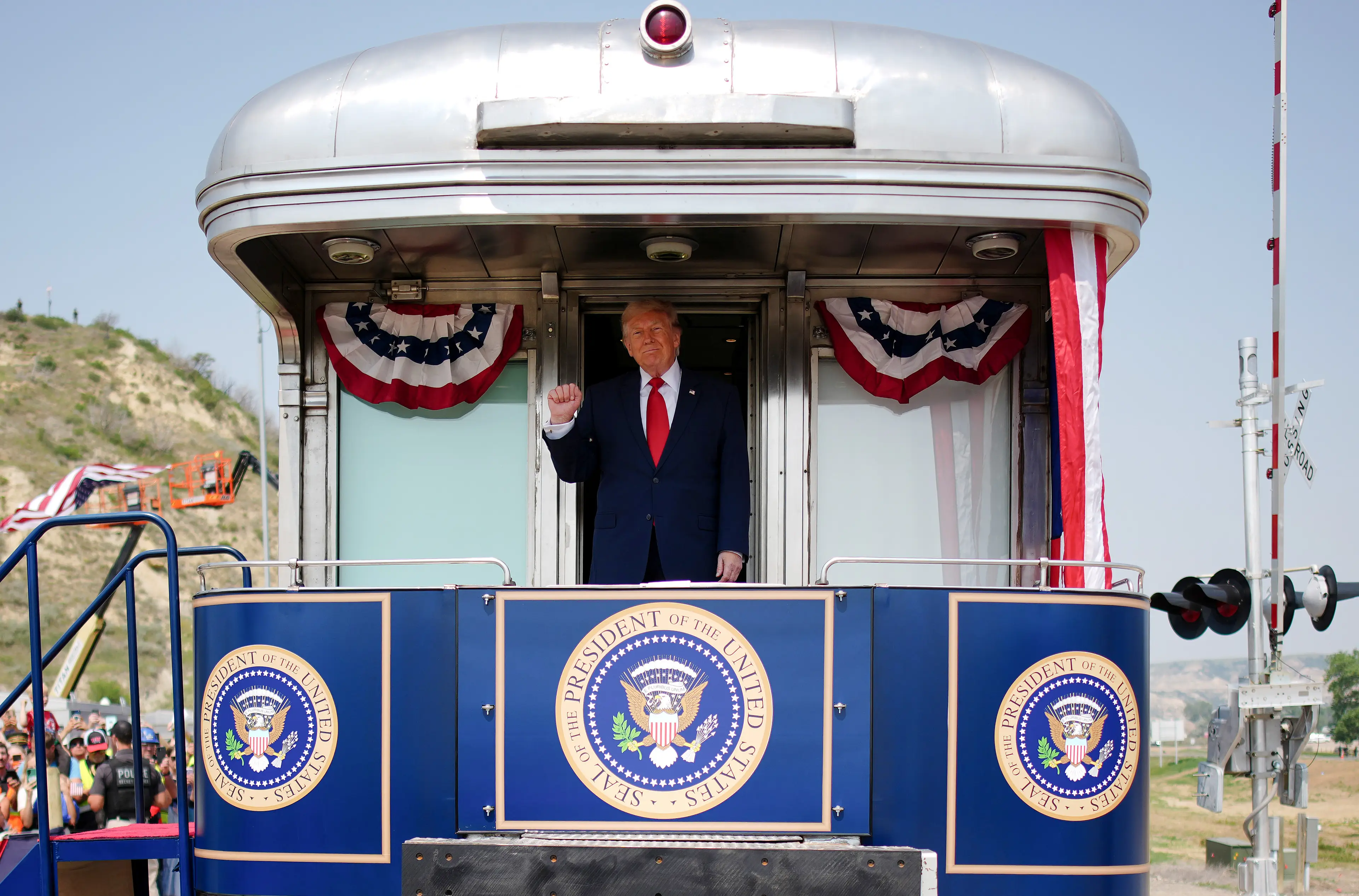 Donald Trump earned over $10 million for Melania (Andrew Harnik/Getty Images)