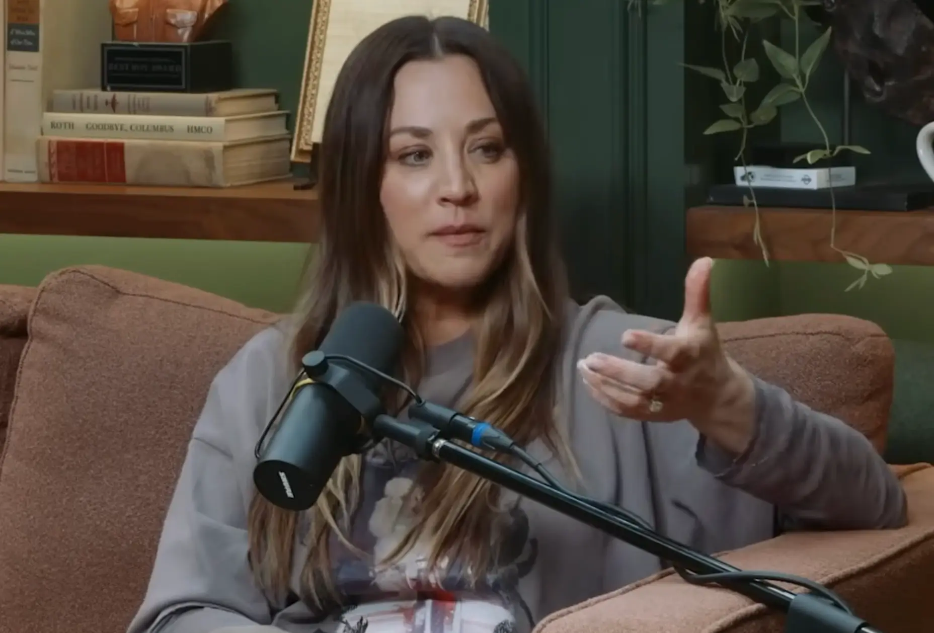 Kaley Cuoco spoke about in a podcast appearance (YouTube/Armchair Expert)