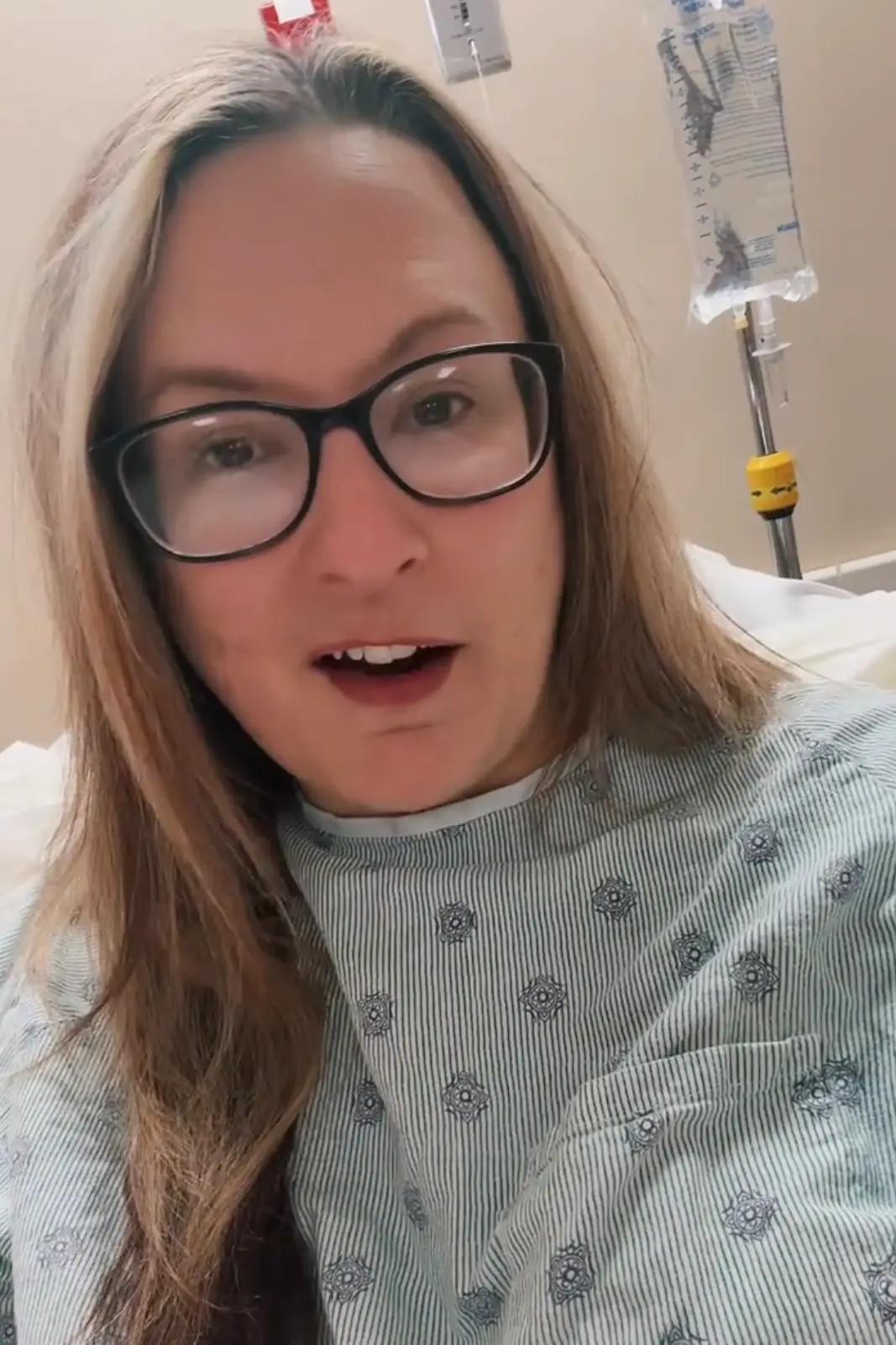 The 47-year-old mum told of her 'excitement' for the procedure in a TikTok video on 25 February (TikTok/@midlifeunmuted_)