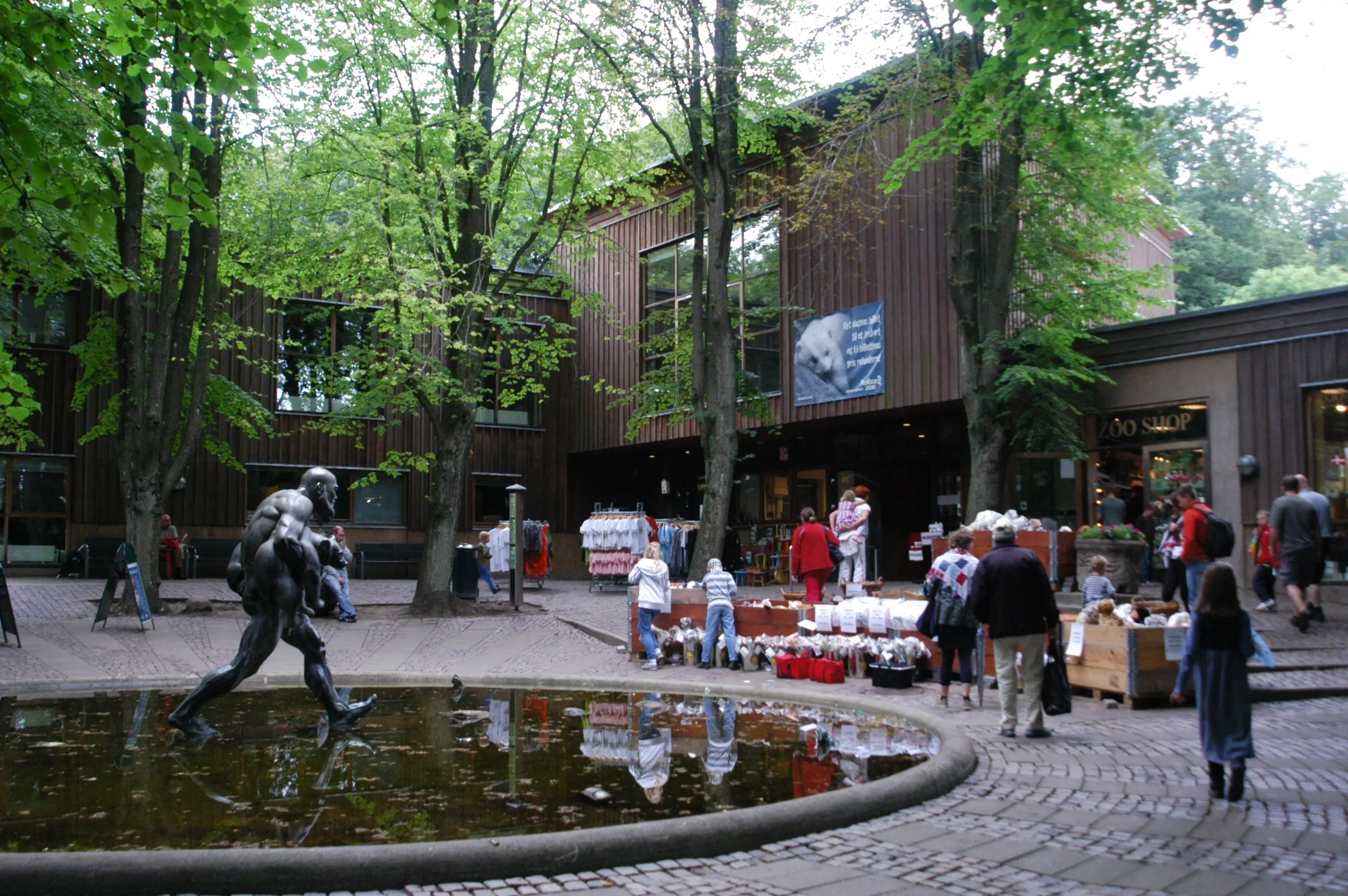 The idea of donating unwanted pets to the zoo for food hasn't been popular with everyone (Peter Bischoff/Getty Images)