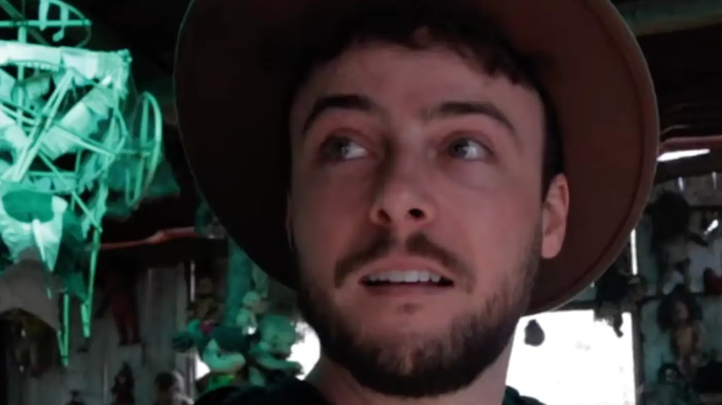 YouTube/Alexander Travelbum II