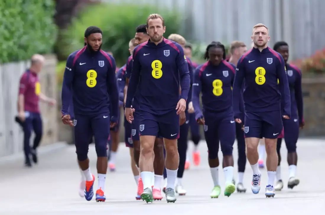 Harry Kane and the England squad. (Eddie Keogh/The FA/Getty Images)