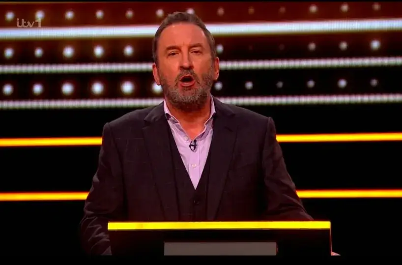 Lee Mack hosts ITV's The 1% Club (ITV)