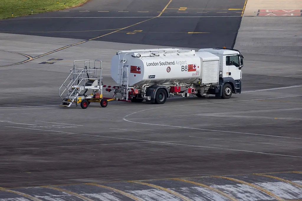 The government has said airlines aren't currently experiencing a shortage of jet fuel (Chris Ratcliffe/Bloomberg via Getty Images)
