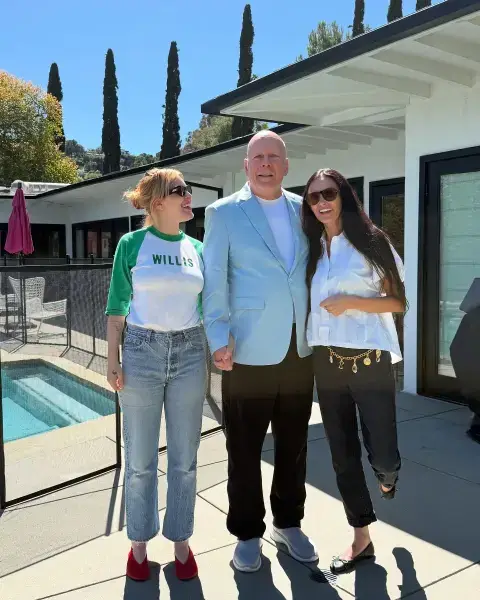 Rumer provides regular health updates on her father (Instagram/@rumerwillis)