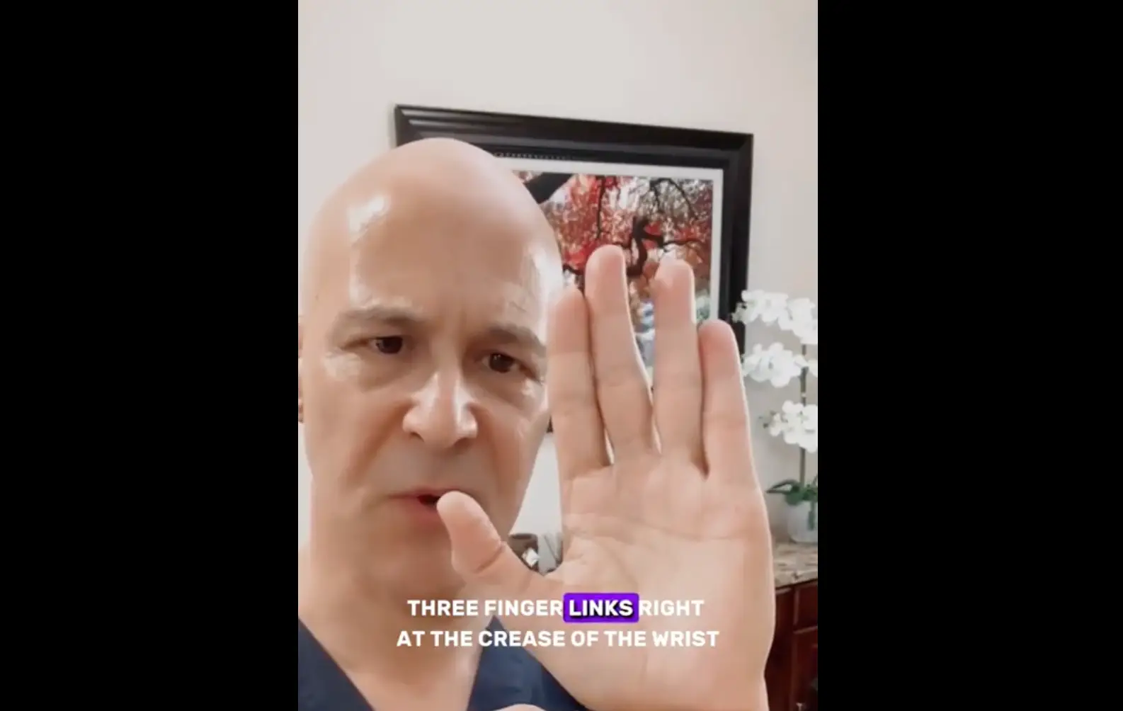Cold therapy experts Snaprecover uploaded the helpful tip to TikTok.
