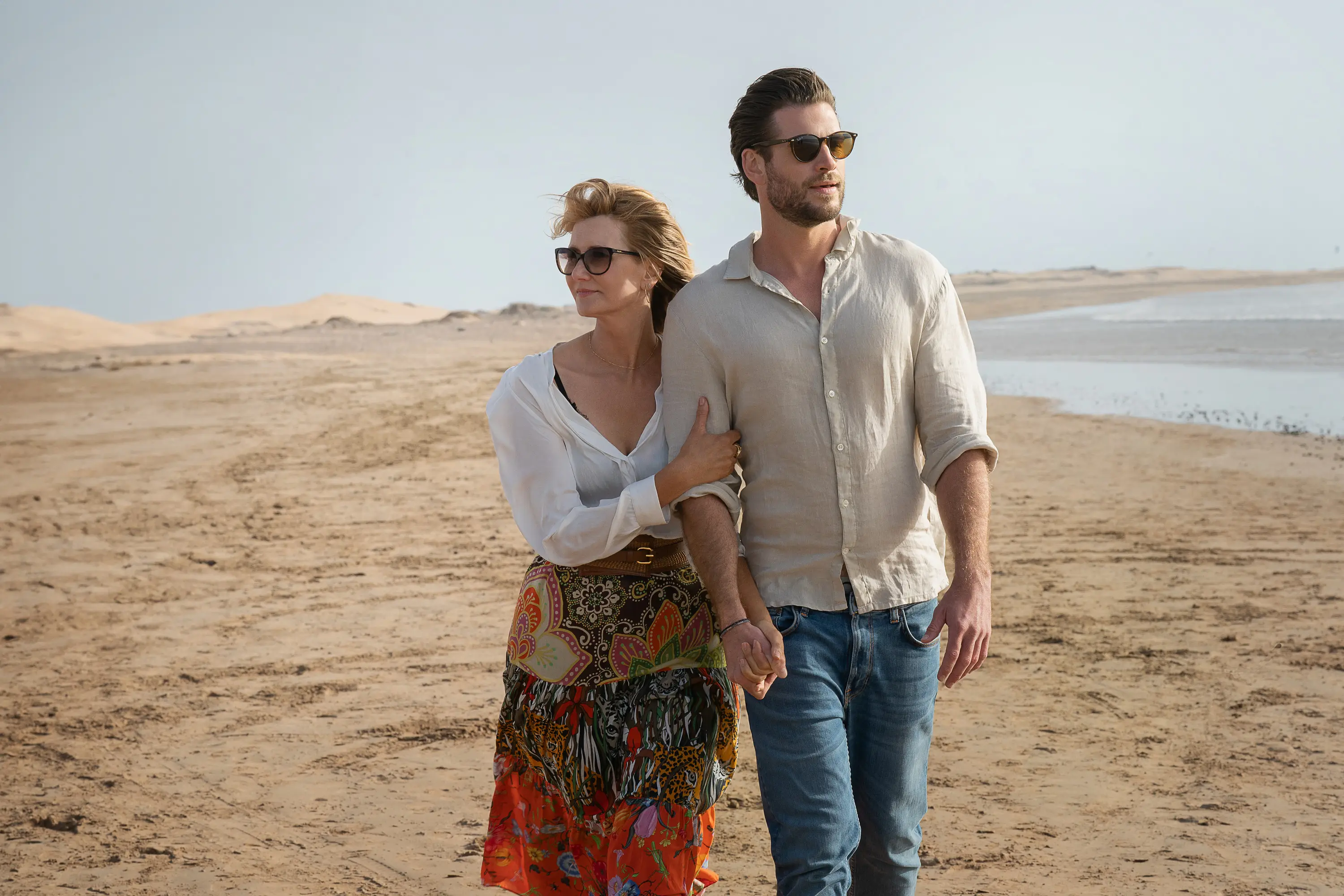 Laura Dern and Liam Hemsworth star in Lonely Planet. (Netflix)