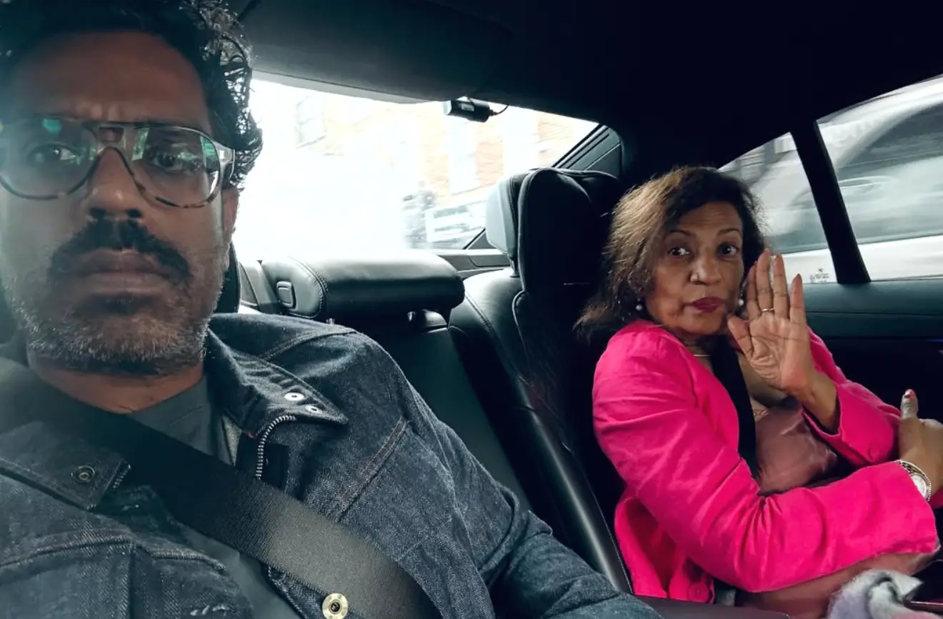 Romesh and his mum, Shanthi, who often appears on his podcast. (Instagram/romeshranga)