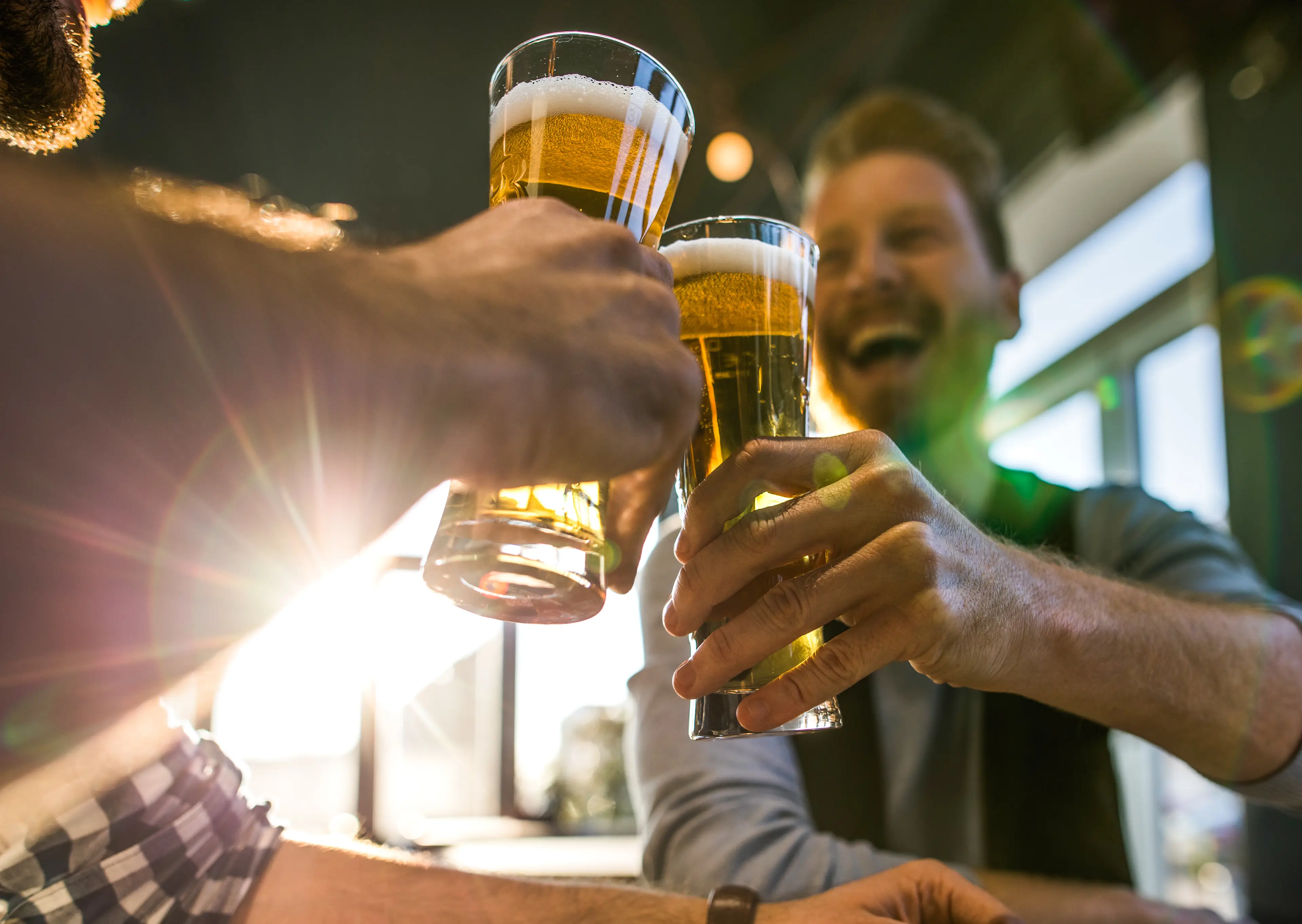 Keep an eye out for the signs of a high-functioning alcoholic while in the pub on the weekend (Getty Stock Image)