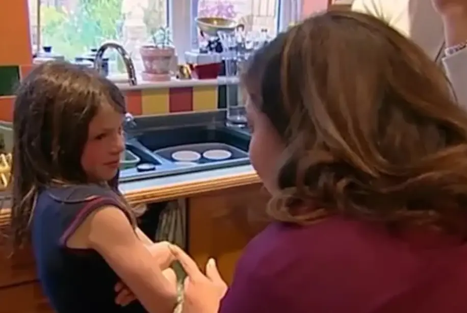 It's been 21 years since the 'unacceptable' diva hit our screens. (Channel 4)