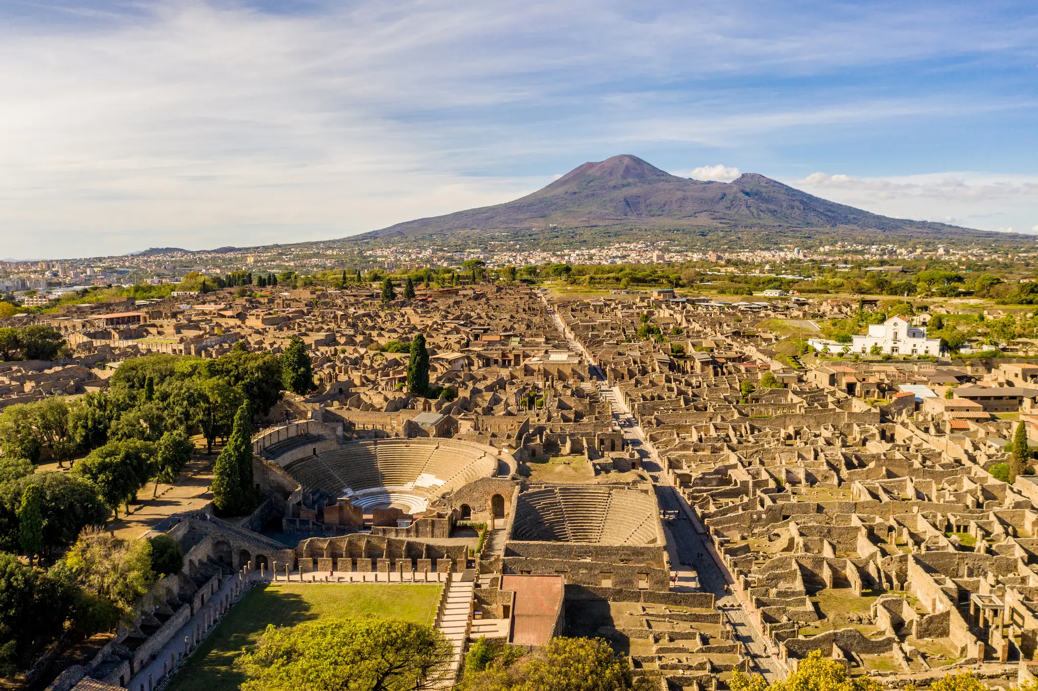 Mount Vesuvius And Pompeii Ruins (Getty Stock Images)