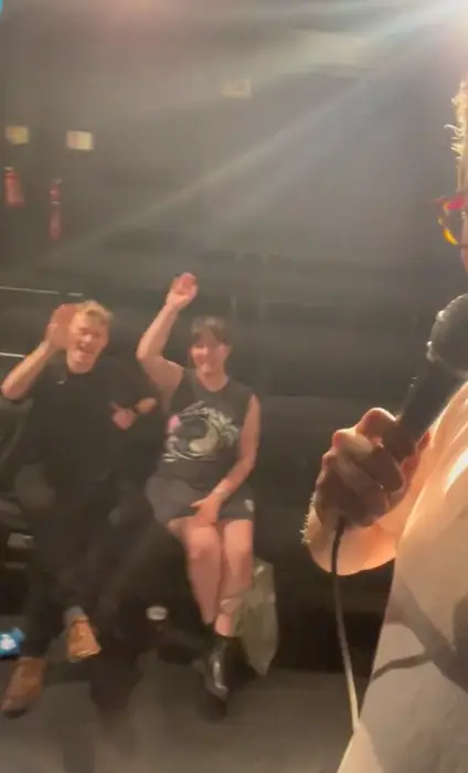 To be fair to the audience, they still looked like they enjoyed the show (TikTok/@maxfosh)