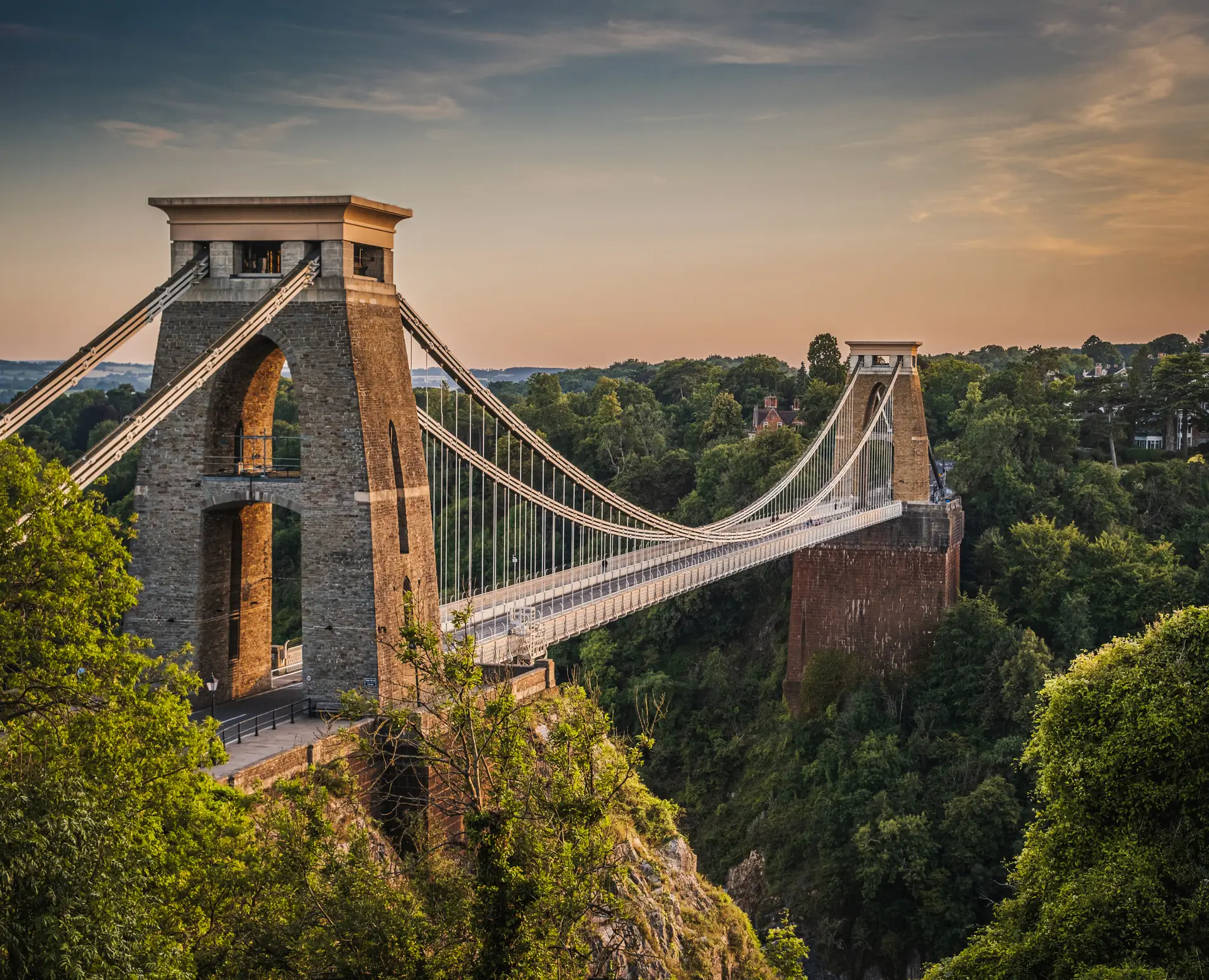 The bridge connects Clifton in Bristol to Leigh Woods in North Somerset. (Getty Stock Images)