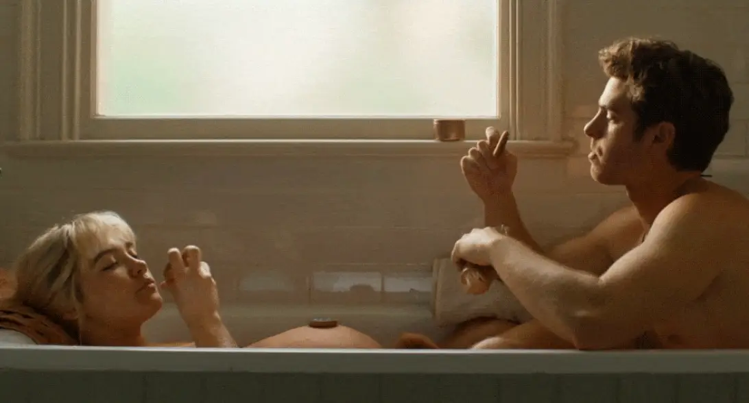 Florence Pugh explained why she thinks intimacy coordinators are a great addition to film sets (A24)