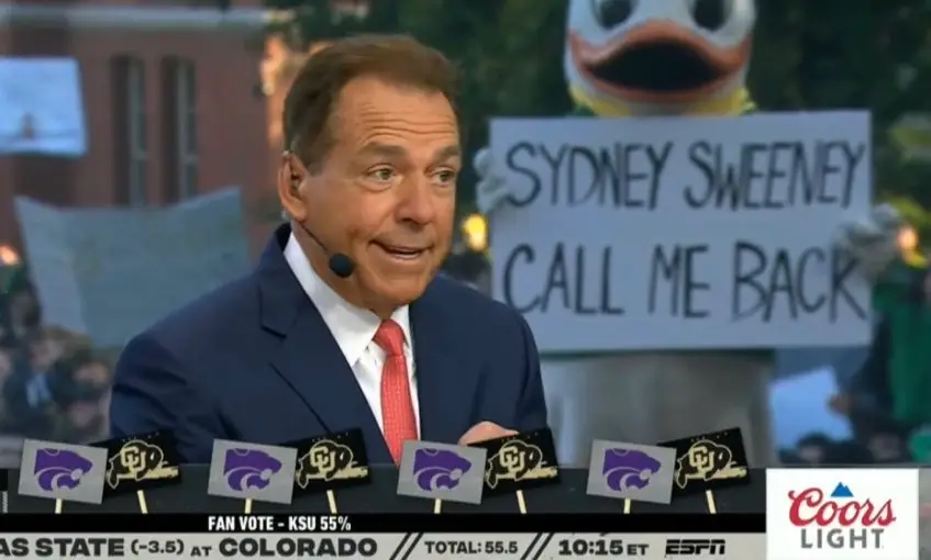 The Oregon Duck tried to shoot his shot with Sydney Sweeney during ESPN's coverage of the college football clash (X/ESPN)