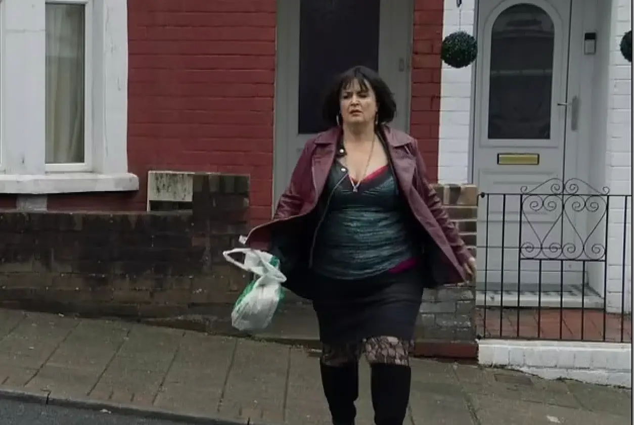 Nessa travelled light for her trip up to Essex - but she still had her trusty Tic-Tac's with her (BBC)