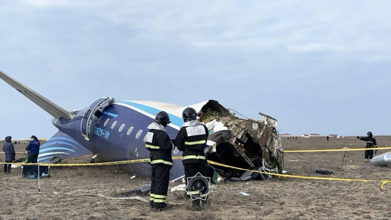 29 people miraculously survived the deadly crash (Emergency Situations of Kazakhstan/Anadolu via Getty Images )
