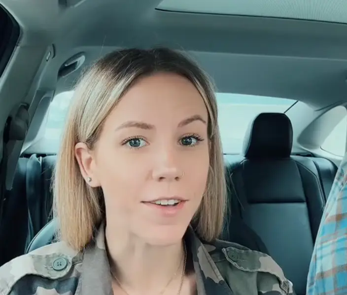 The content creator has explained how to carry out the 'poop rule' (TikTok/@adhdorganized)